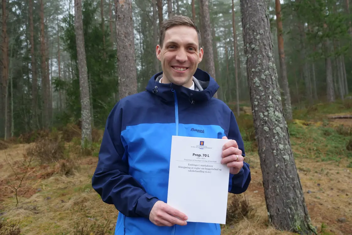 legger fram forslag til endringer i markaloven