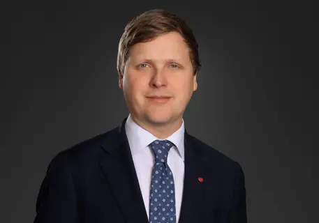 Bilde av Åsmund Aukrust smilende